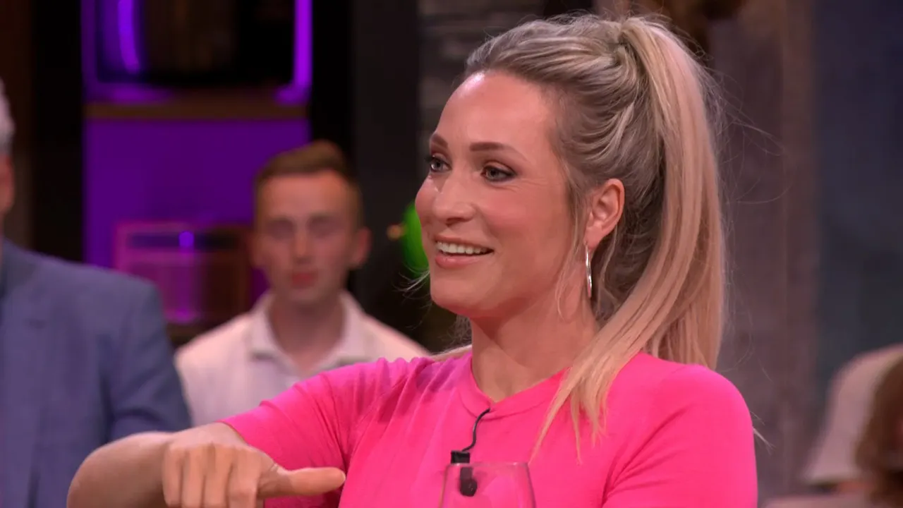 Hélène grapt: 'Ik ga direct naar de plastische chirurg nu ik niet meer in lijst met mooiste vrouwen sta'