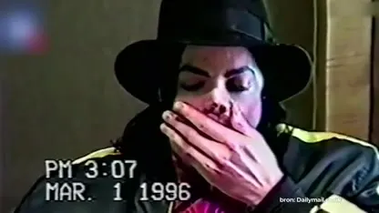 VIDEO: Michael Jackson lachte om misbruikbeschuldigingen