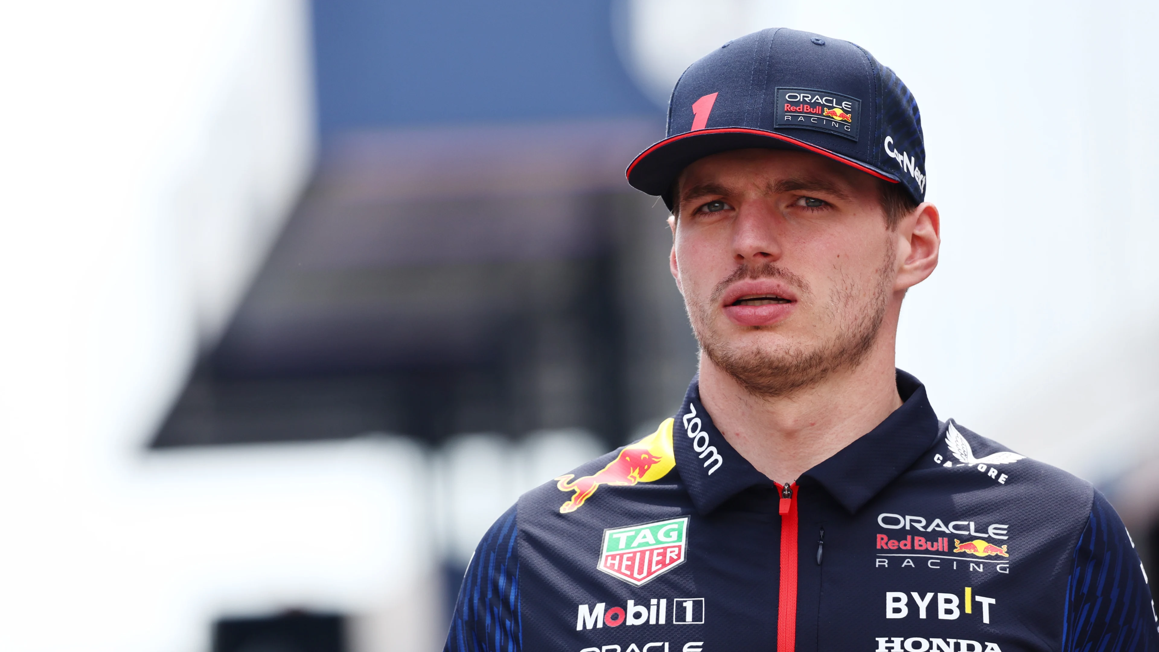 Max Verstappen uit zijn haat: 'Ik voel me een clown'