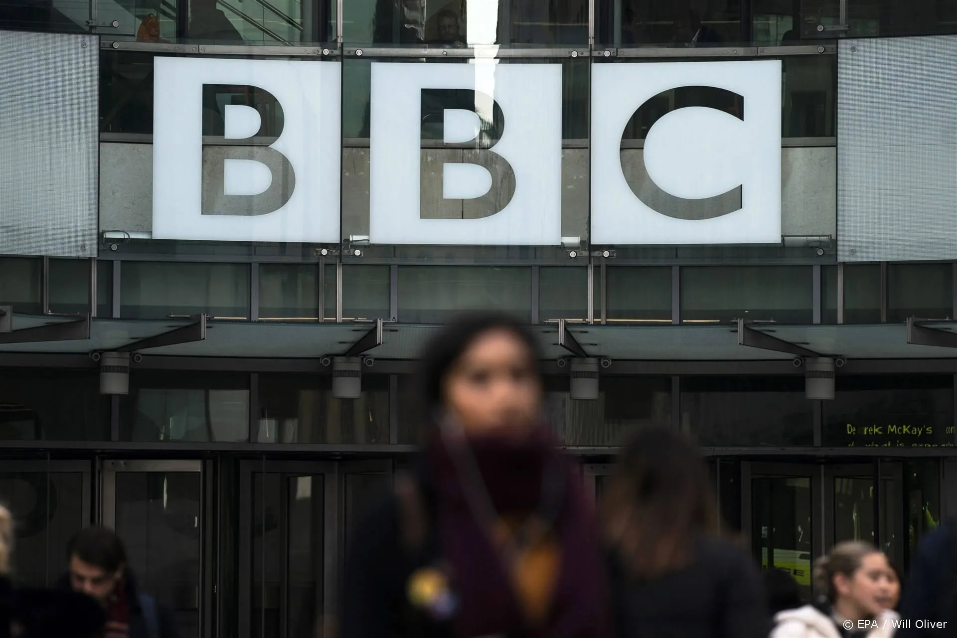 BBC diep door het stof na kreungeluiden in tv-uitzending