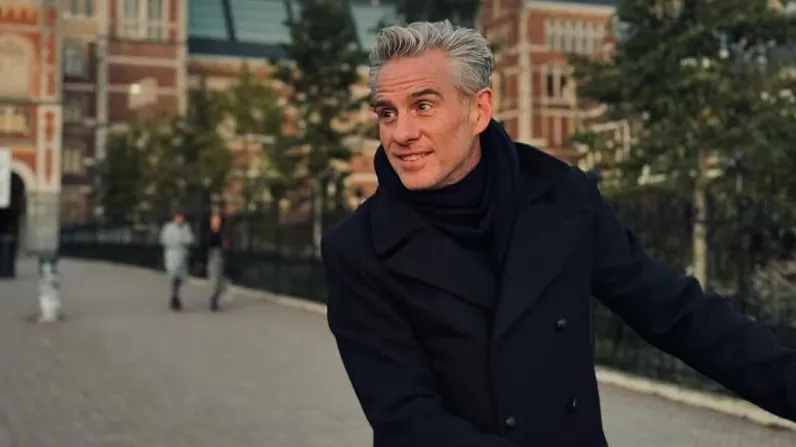 Art Rooijakkers terug van weggeweest: 'Kijk ernaar uit!'