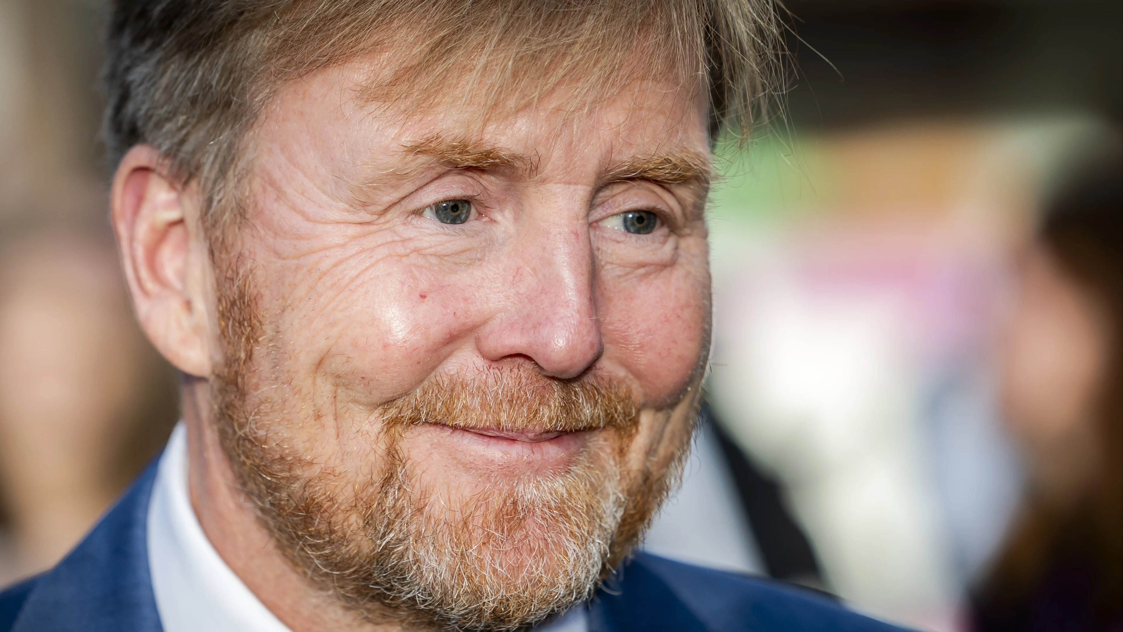 Koning Willem-Alexander laat zich uit over vapen