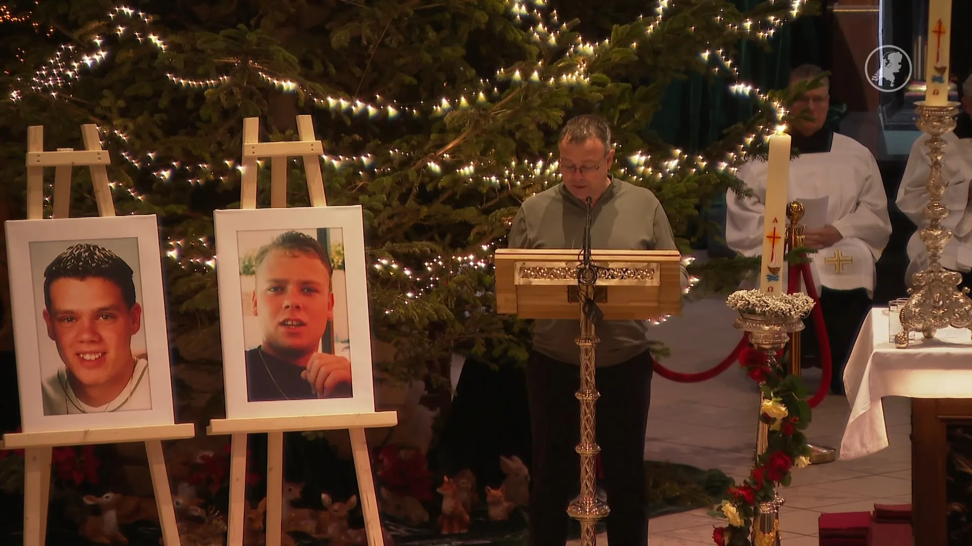 Volendam herdenkt cafébrand 't Hemeltje