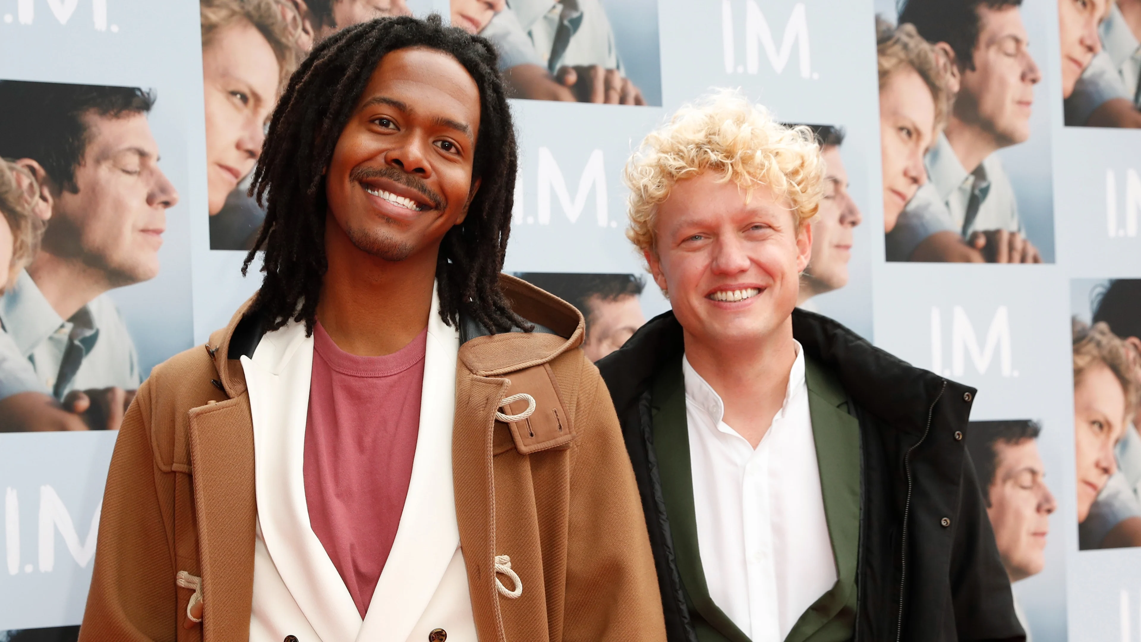 Jeangu Macrooy soms bang hand in hand te lopen met vriend