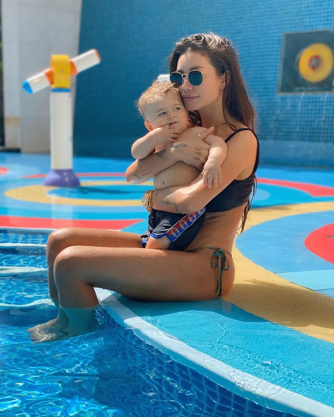 Jaimie Vaes deelt foto met Lío vanuit Dubai