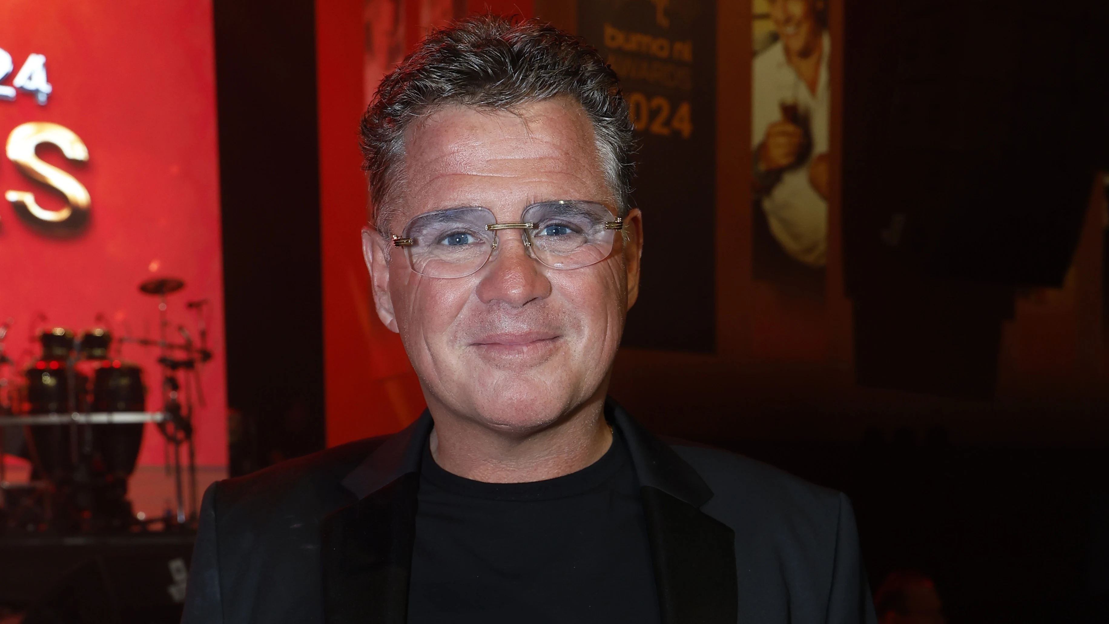 Emotionele Wolter Kroes diep geraakt: 'Lieve muziekvrienden...'