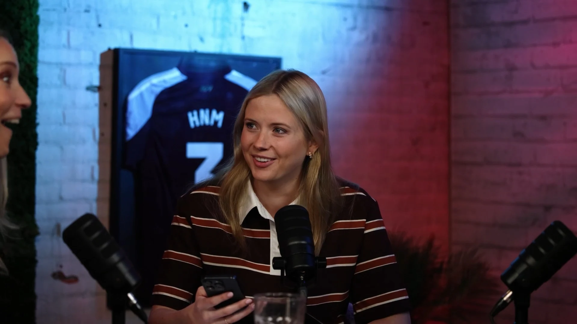 Bizar DM-aanbod aan Noa Vahle: 'Ben er nu al klaar mee' (HNM De podcast)