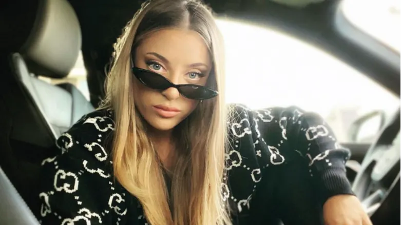 OG3NE-Amy deelt pikante foto van zichzelf