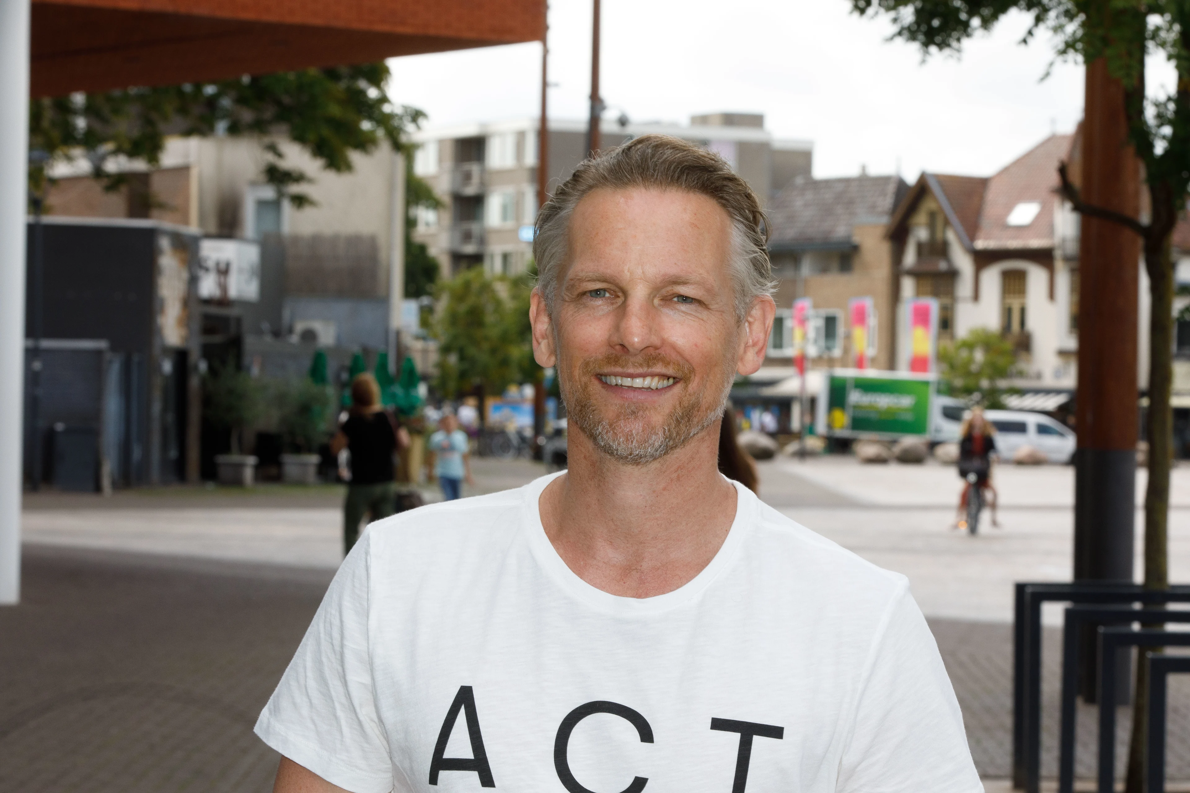 Emotionele Barry Atsma deelt hartverscheurende video