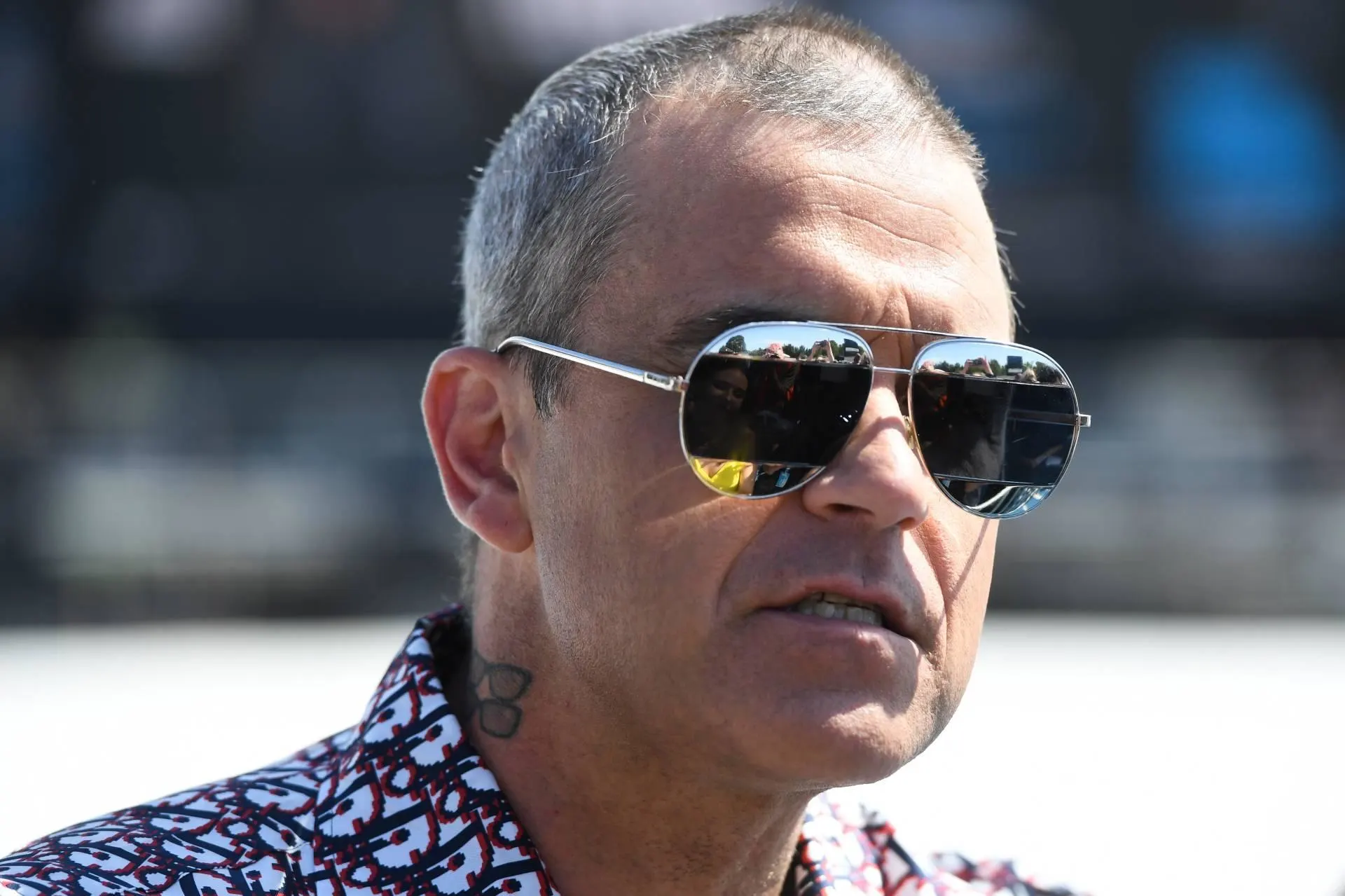 Robbie Williams slaat nieuwe weg in met aankomend album