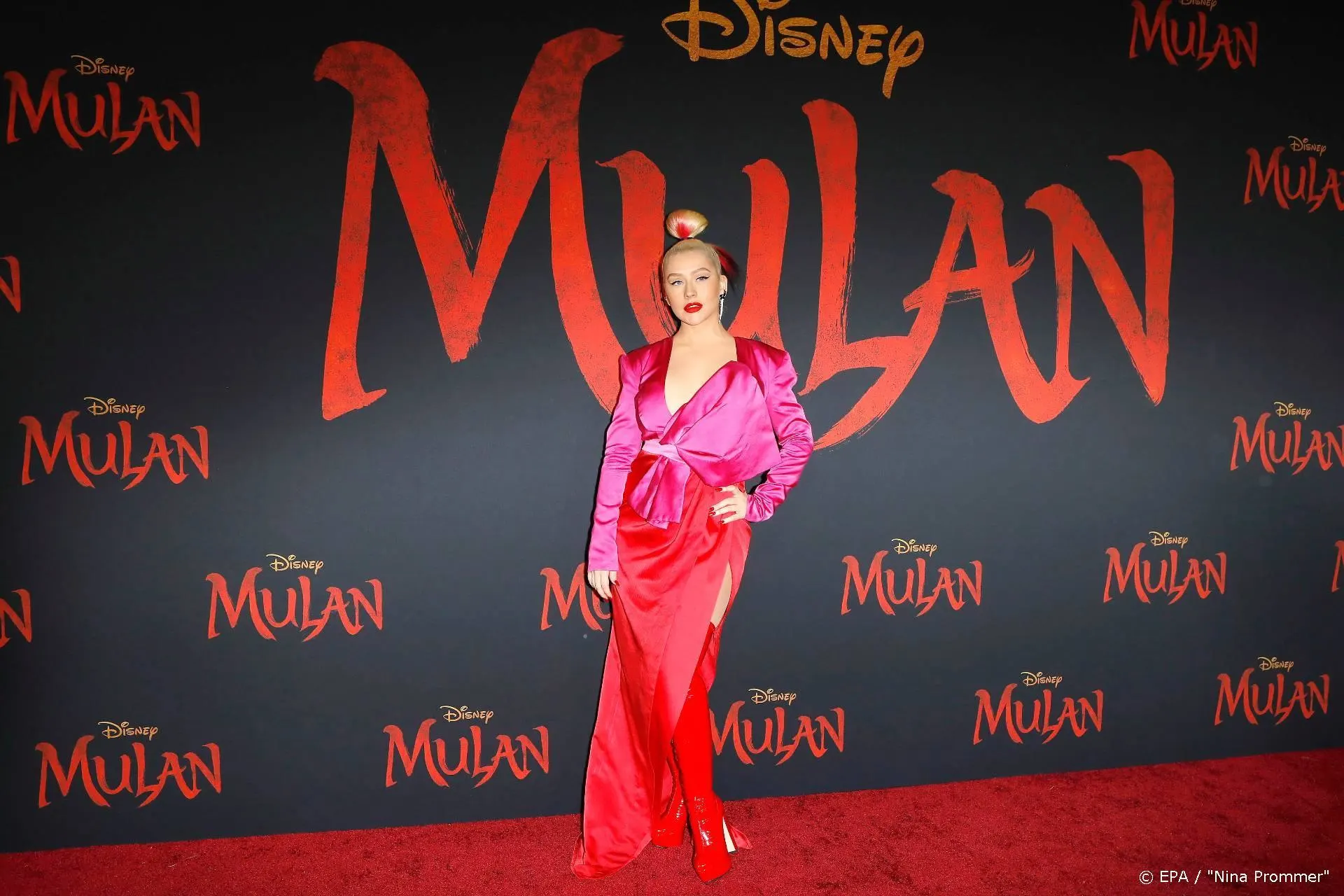 ZIEN: Christina Aguilera lanceert clip van Mulan-lied