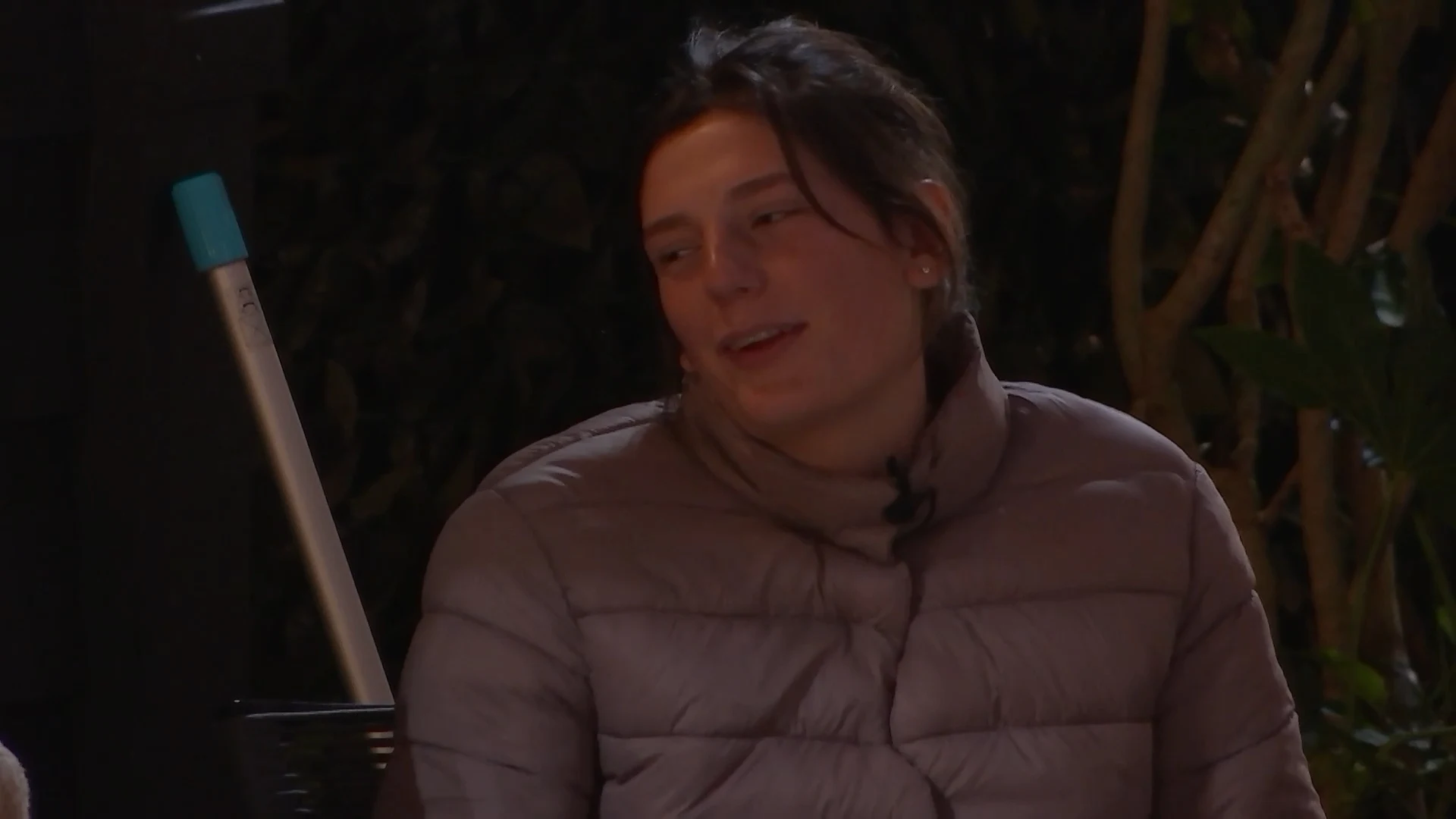 Valentijne deelt geheim met Mercedes: 'Niet schrikken' (De Bondgenoten)