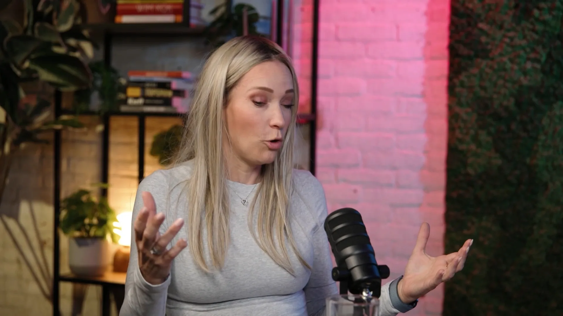 Hélène Hendriks over talkshow met Wilfred Genee: '8 afleveringen volgehouden'