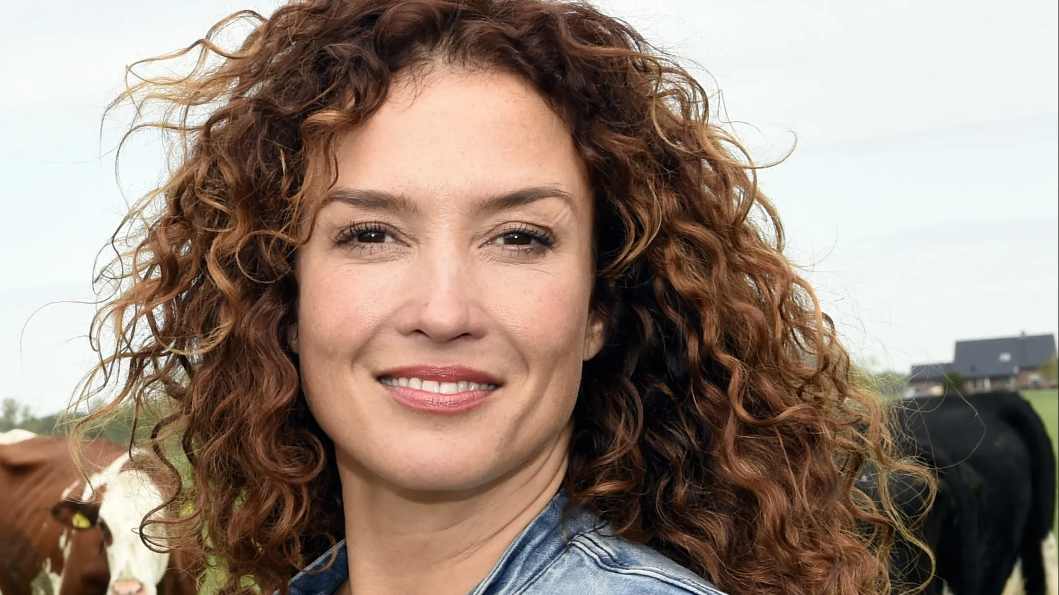 ZIEN: Katja Schuurman maakt opnieuw de tongen los