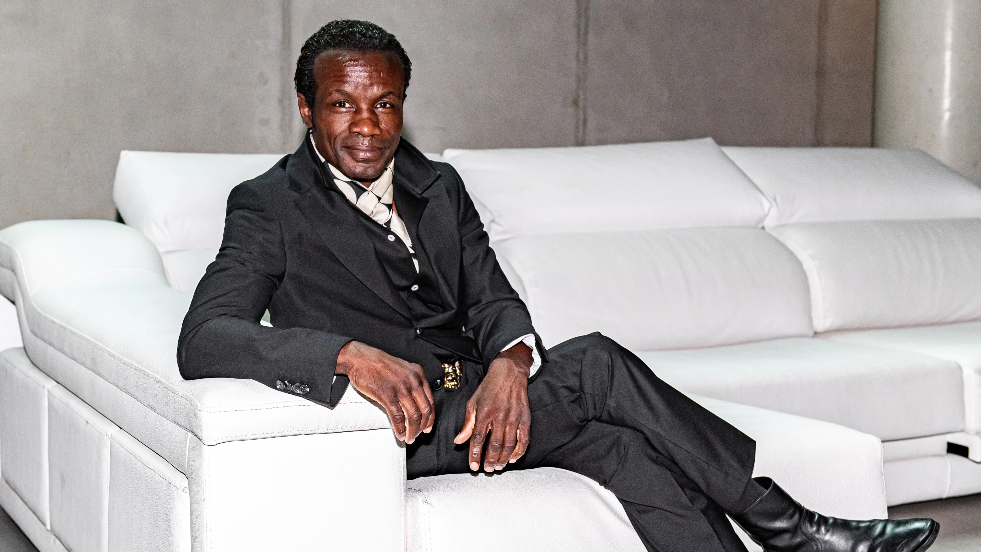 Regilio Tuur onthult babynieuws