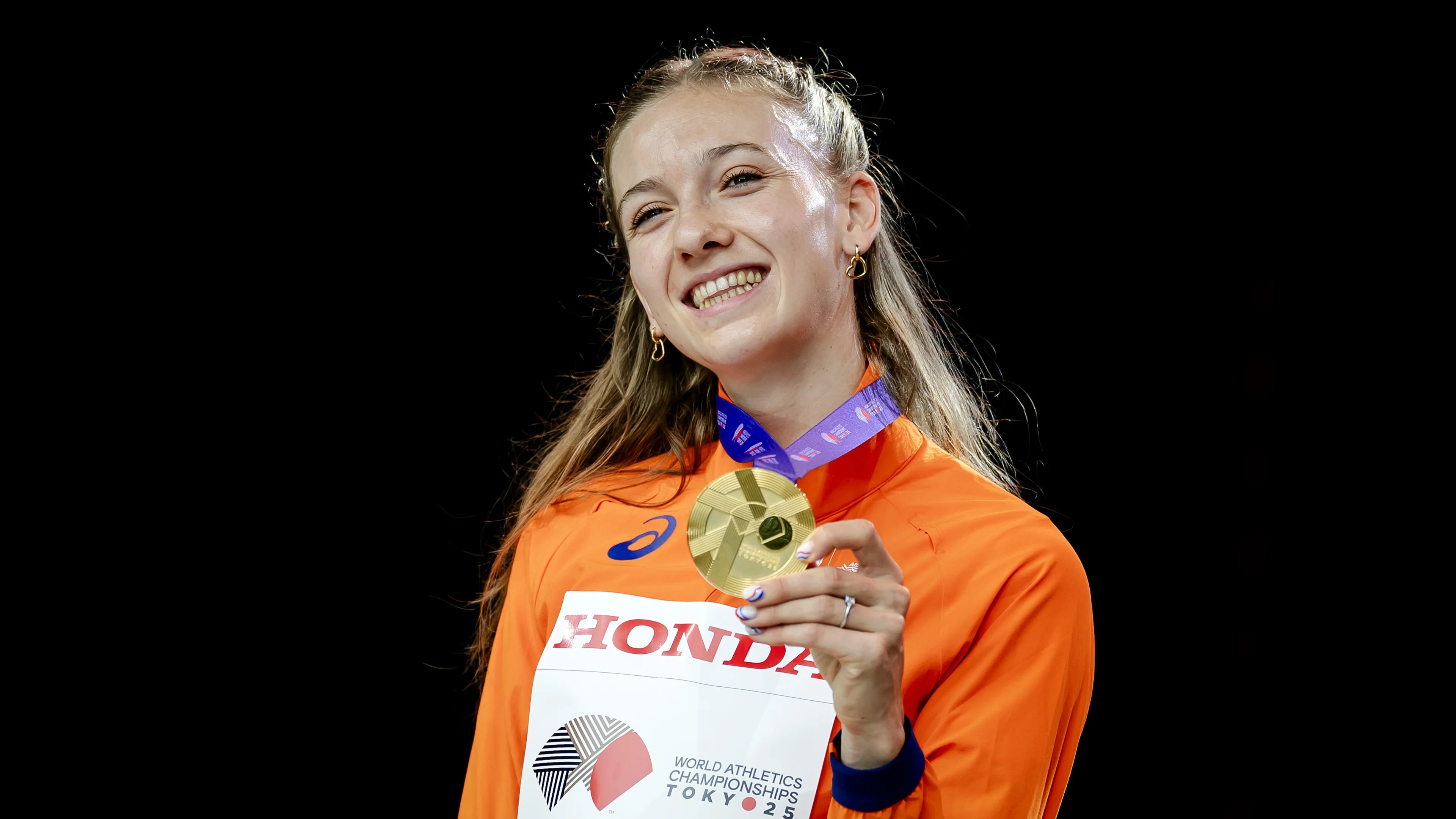 Femke Bol ontvangt koninklijke felicitaties