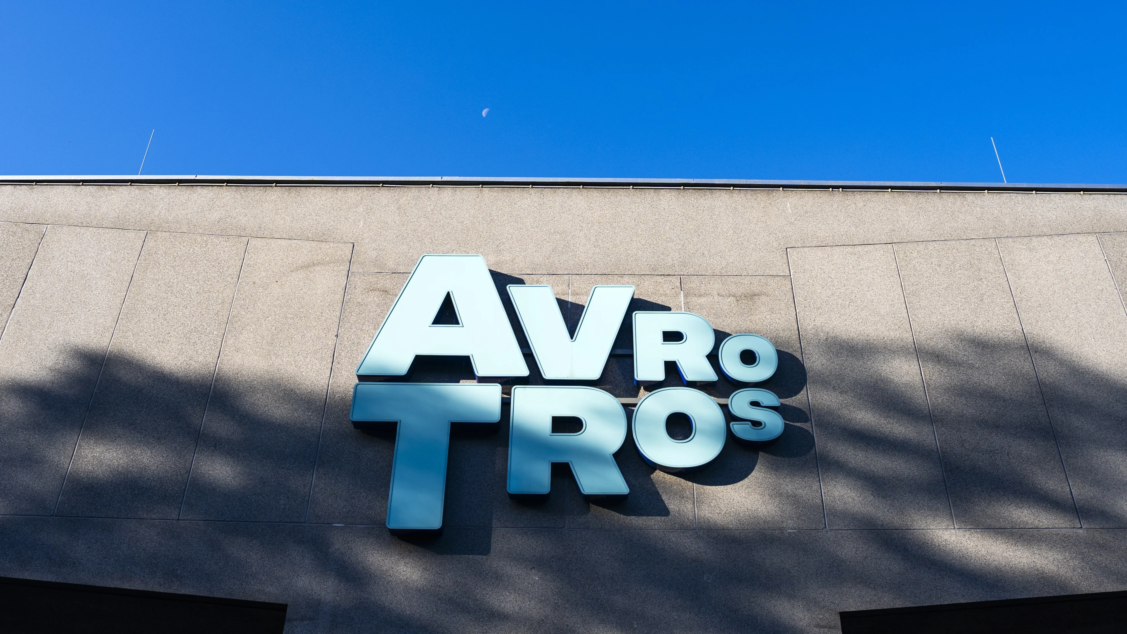 AVROTROS en PowNed vormen samen eerste omroephuis