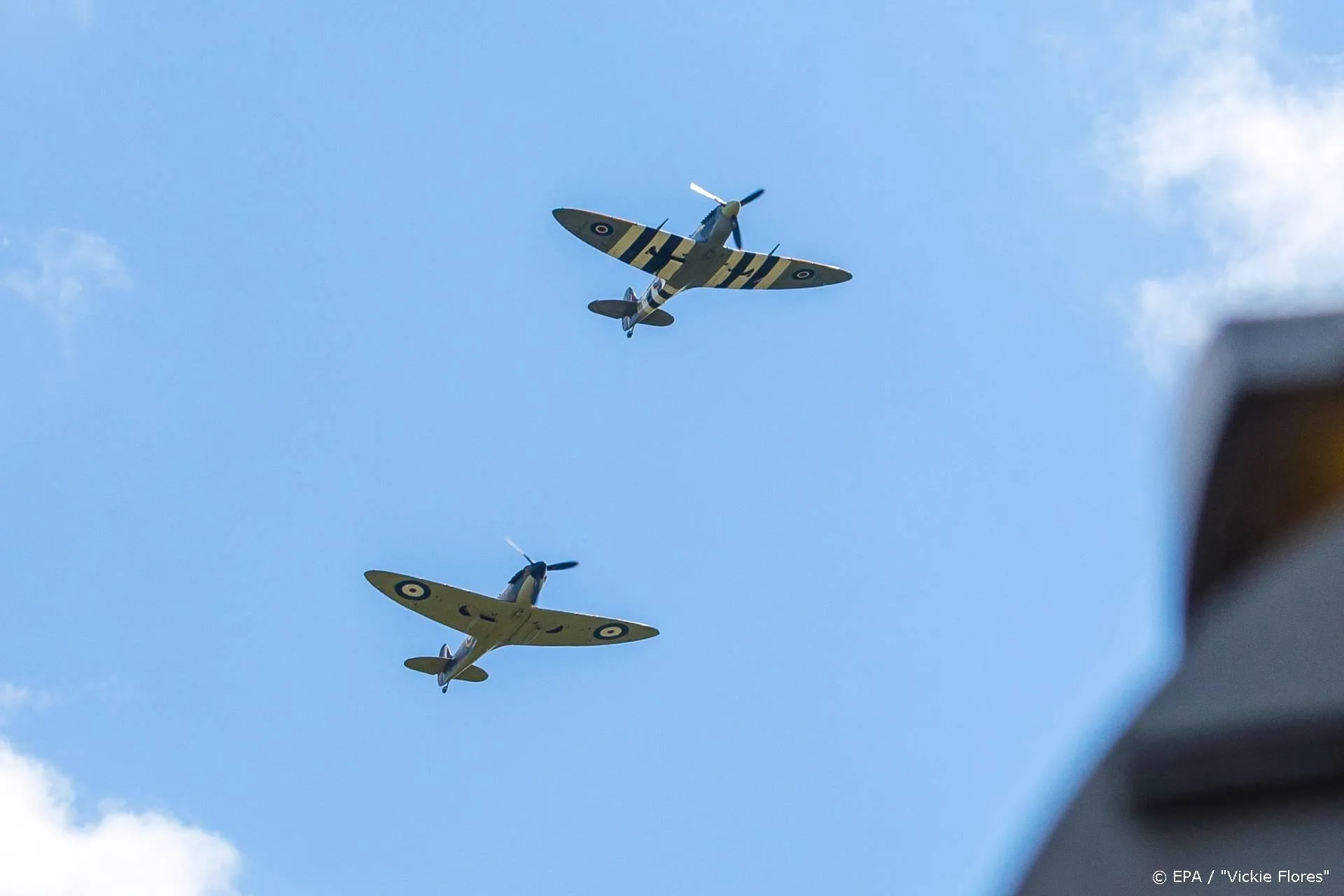 Britse zangeres en oorlogsicoon Vera Lynn begraven