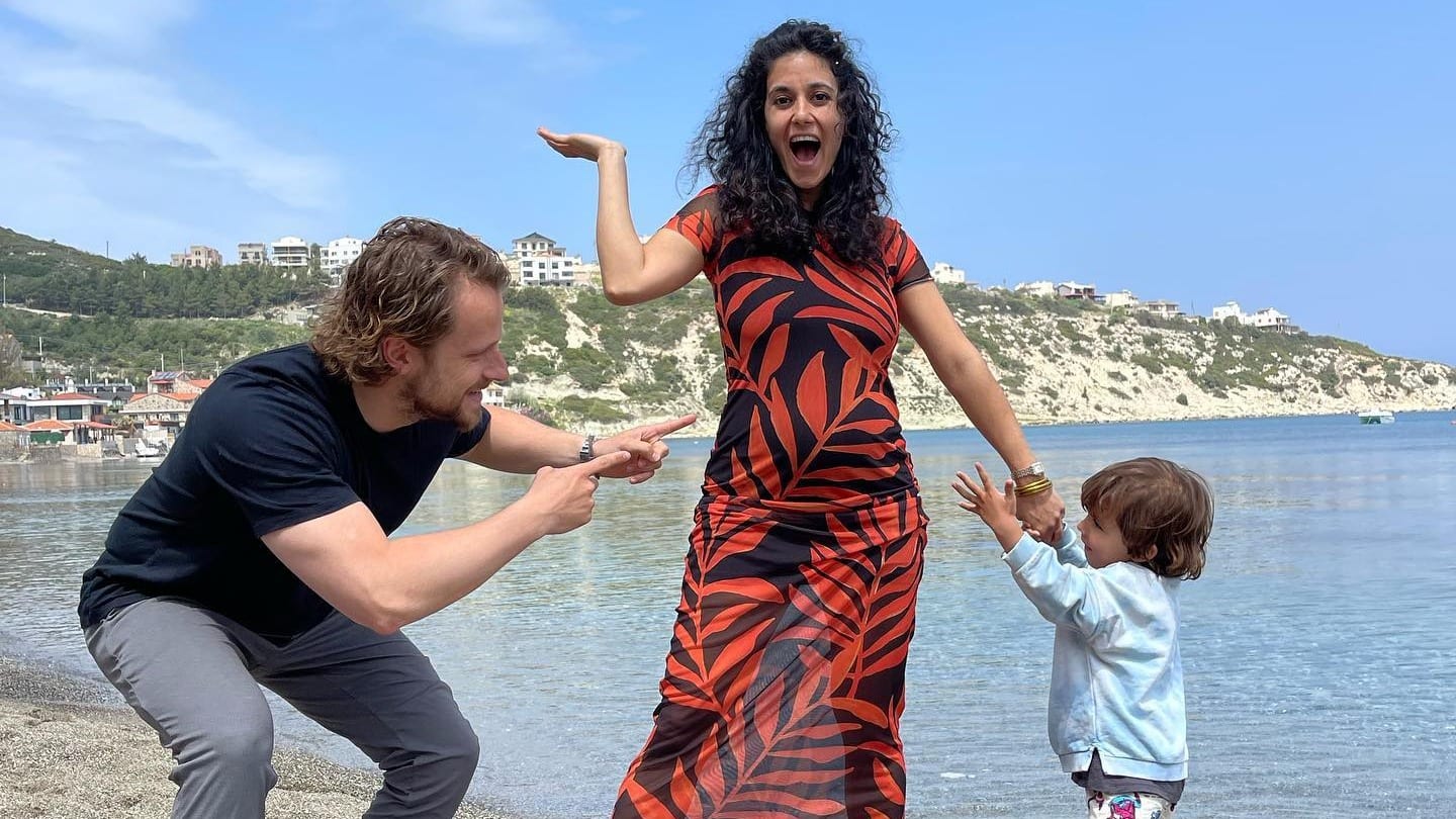 Actrice Toprak Yalçiner bevallen van dochtertje