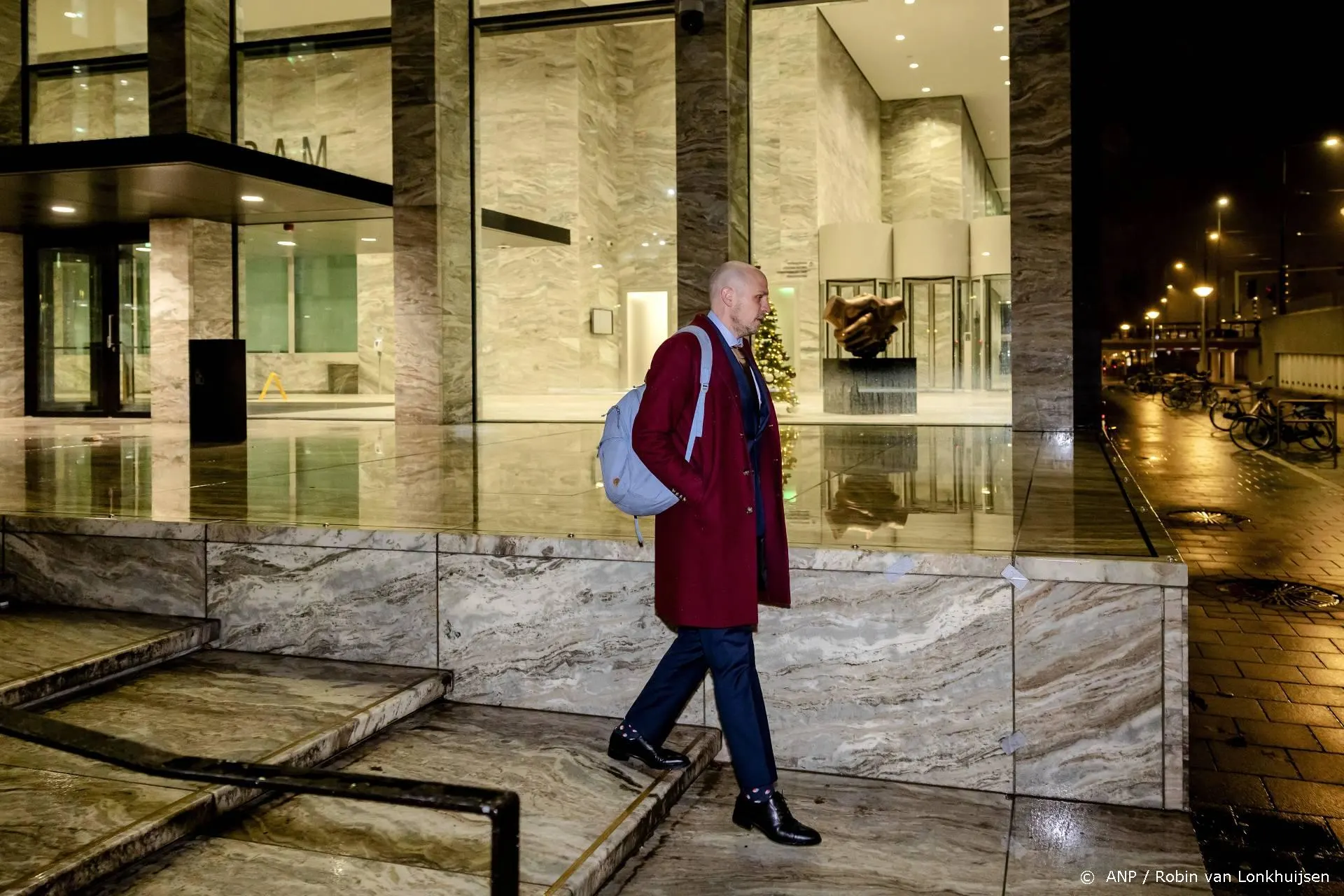 Brandt Corstius wil gesprek met Van Dam