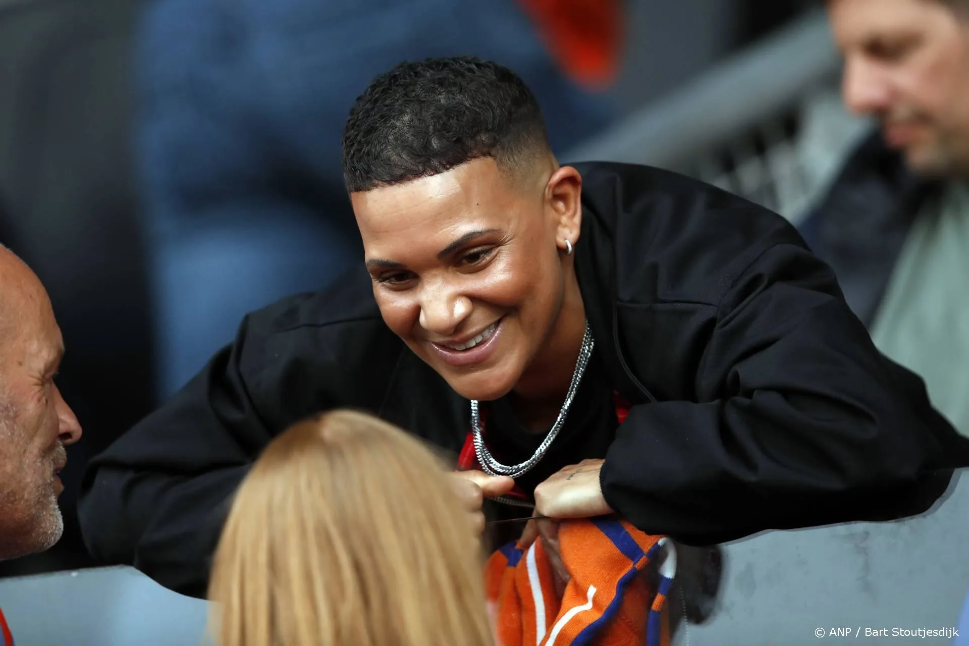 Voetbalster Shanice van de Sanden deelt heuglijk liefdesnieuws