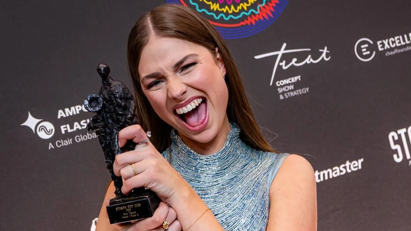 Roxy Dekker kondigt releasedatum nieuw album SUPERSTAR aan
