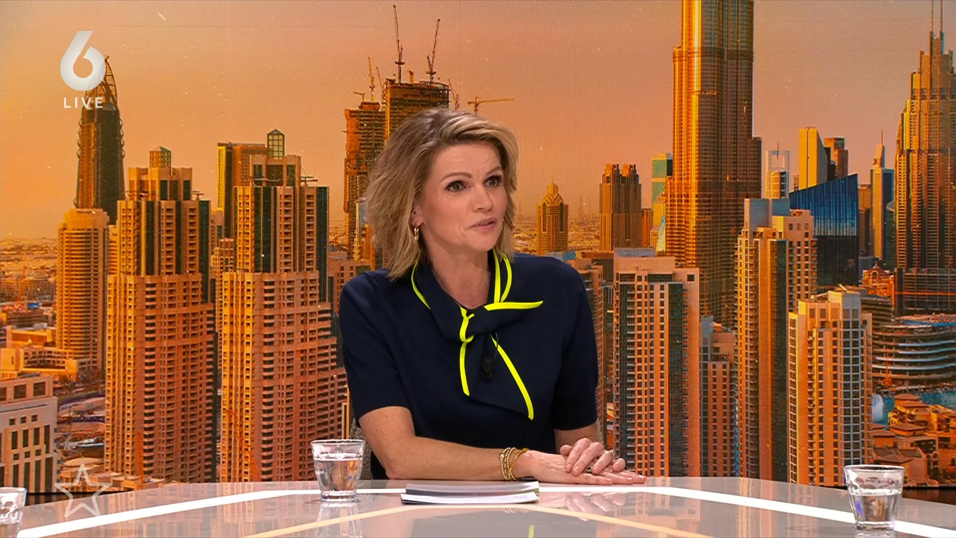 Tooske Ragas maakt zich zorgen over zoon Sem die in Dubai is