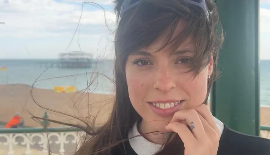 Mia Nicolai achtervolgd, deelt doodenge beelden