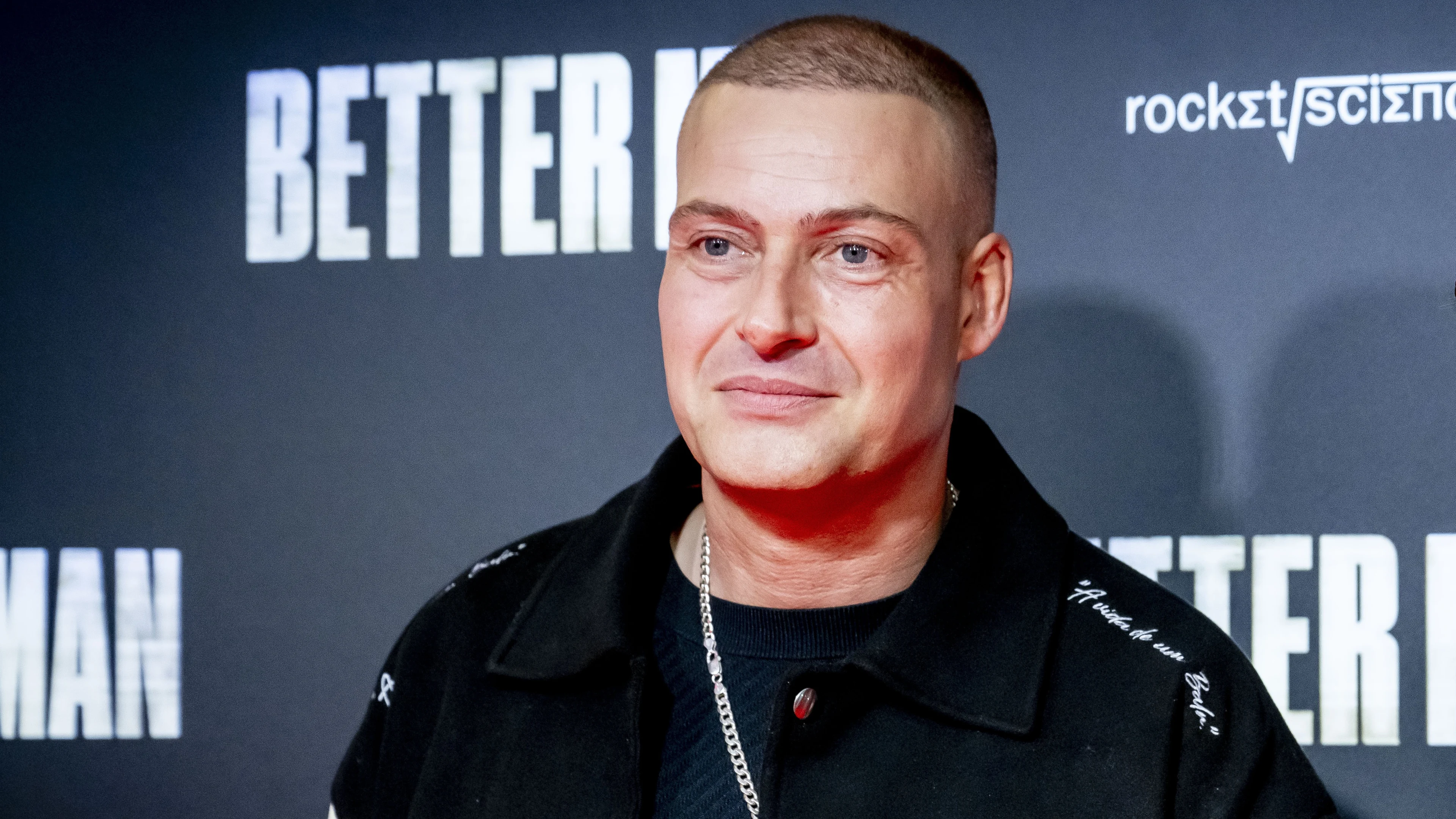 Omstreden rapper Lange Frans weer vol in de schijnwerpers