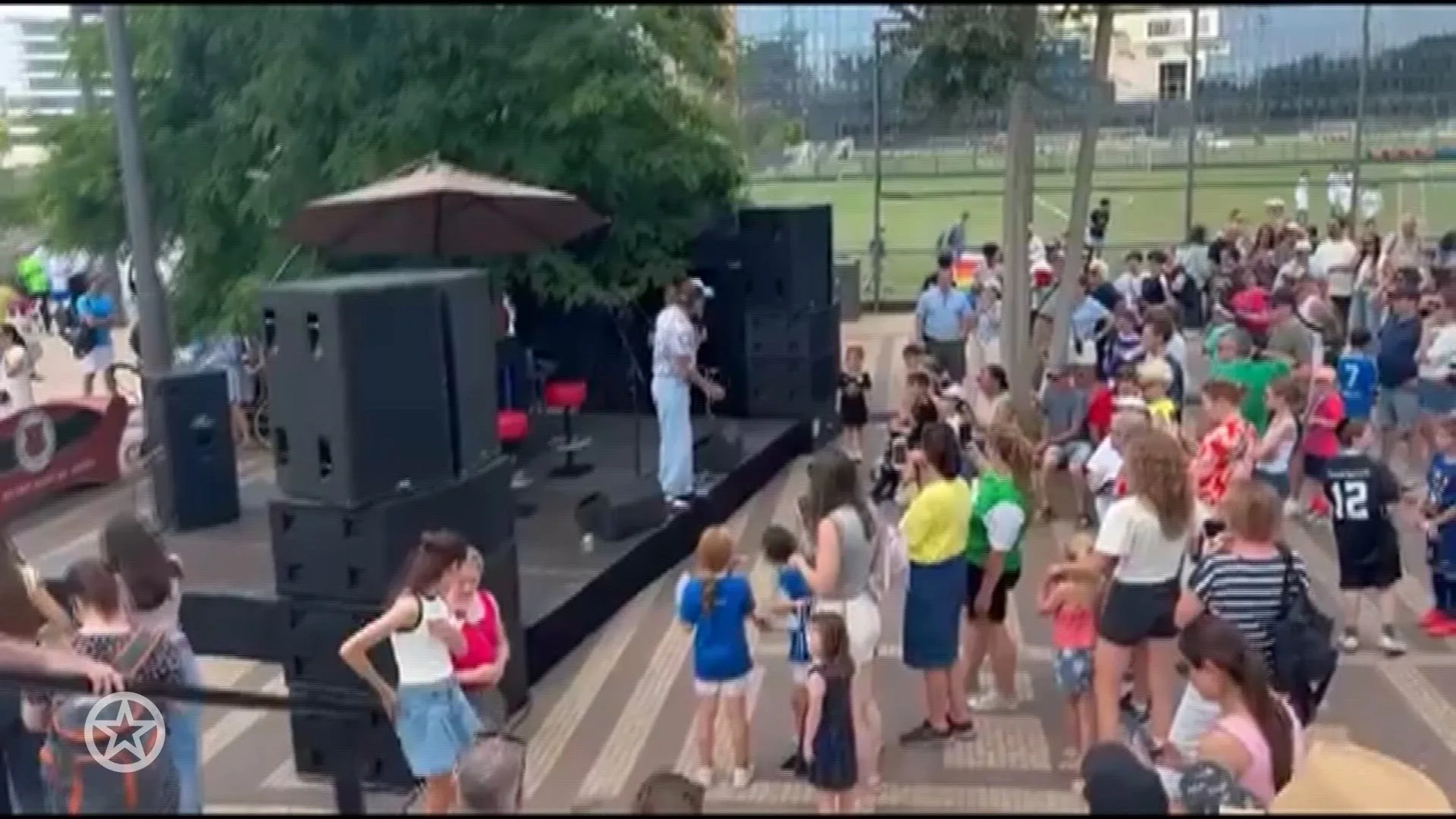 Douwe Bob cancelt optreden ter plekke