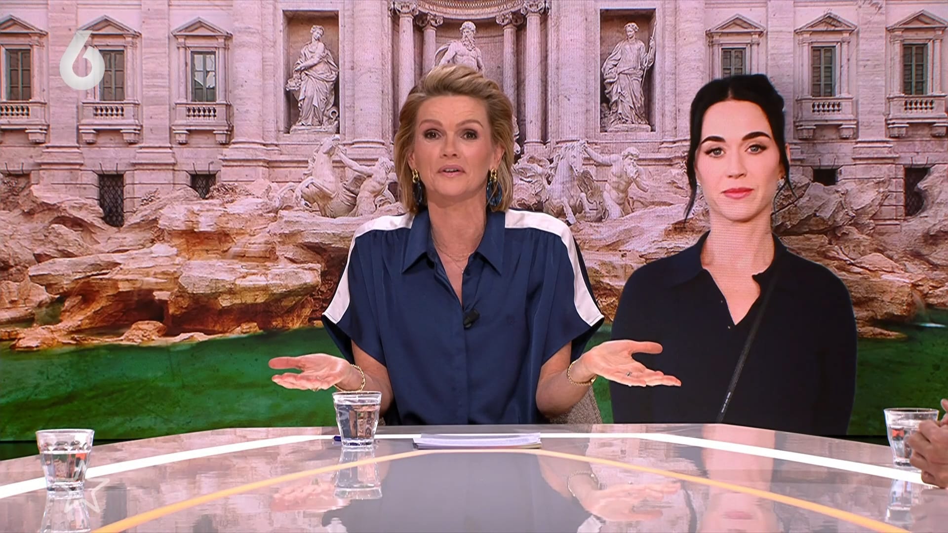 Bizarre actie van Katy Perry in Rome