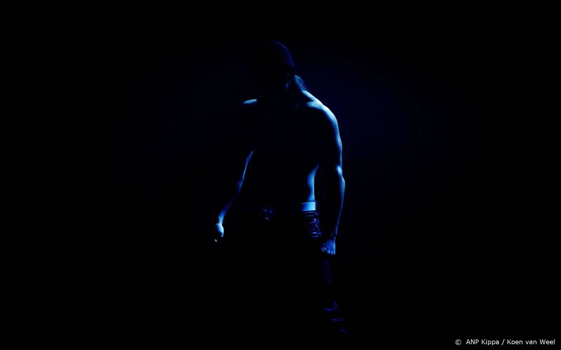 Opnieuw BN'ers uit de kleren voor programma tegen kanker