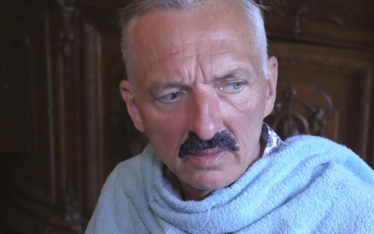 Snor Martien Meiland maakt tongen los