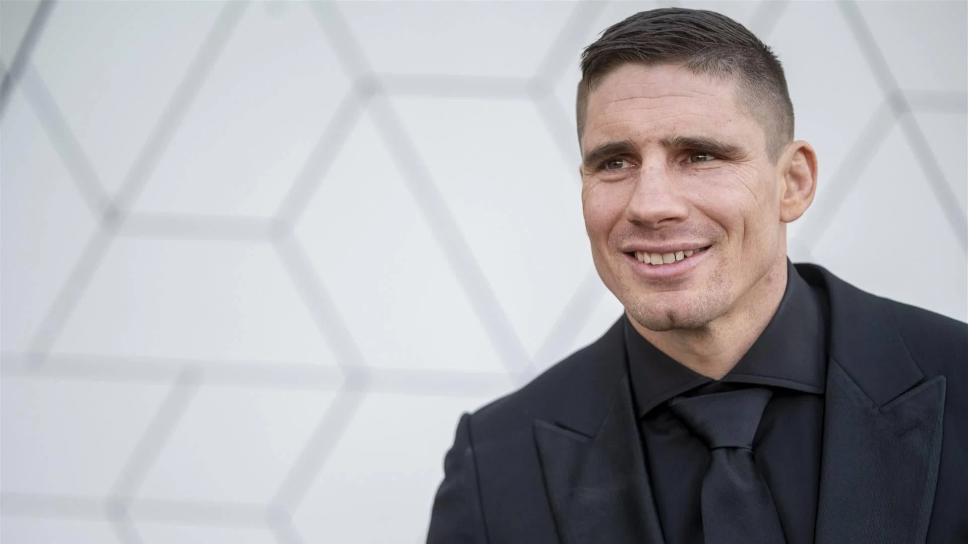 Uitzinnige Rico Verhoeven heeft groot nieuws