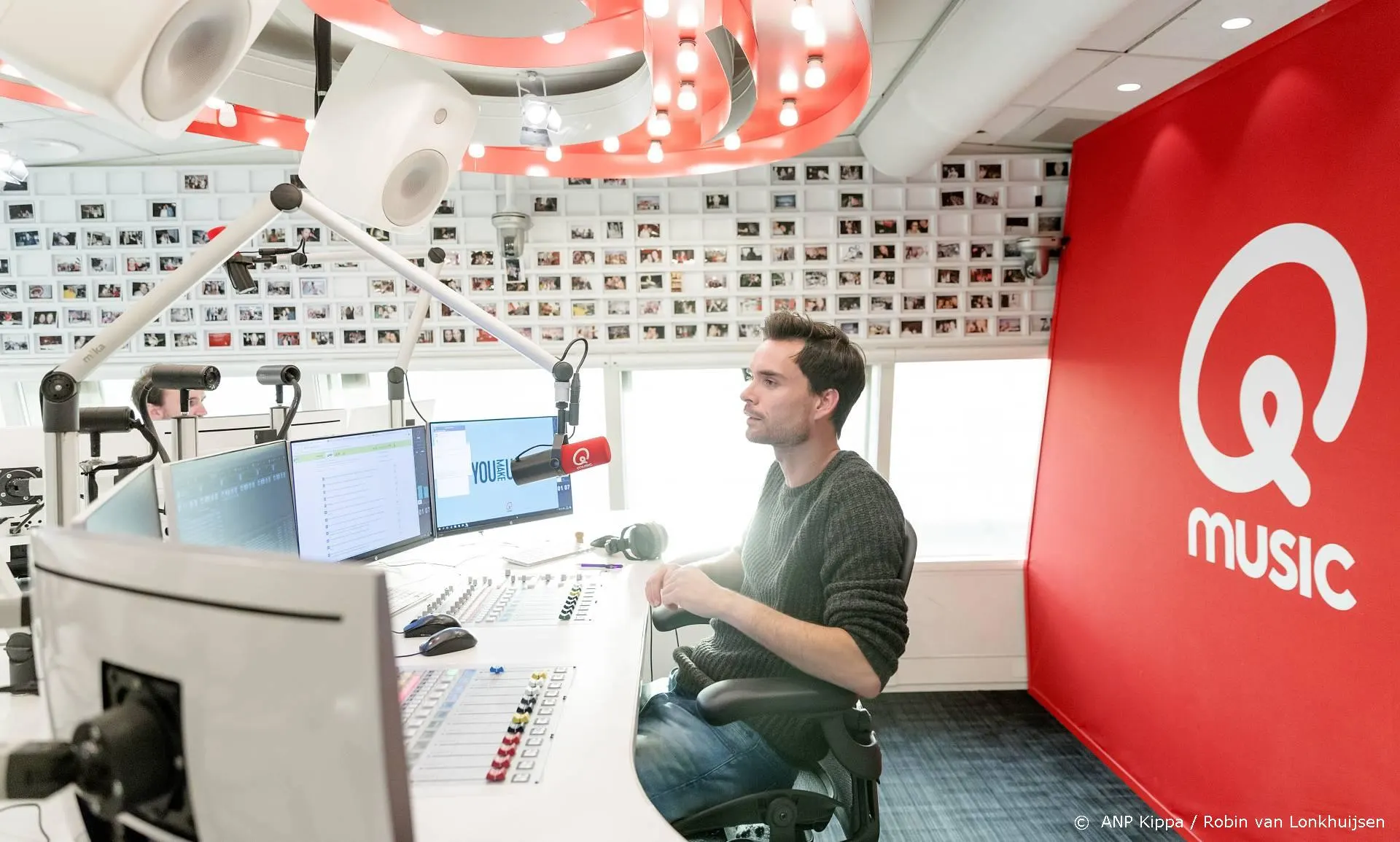 Qmusic moet van rechter stoppen met dance-programmering