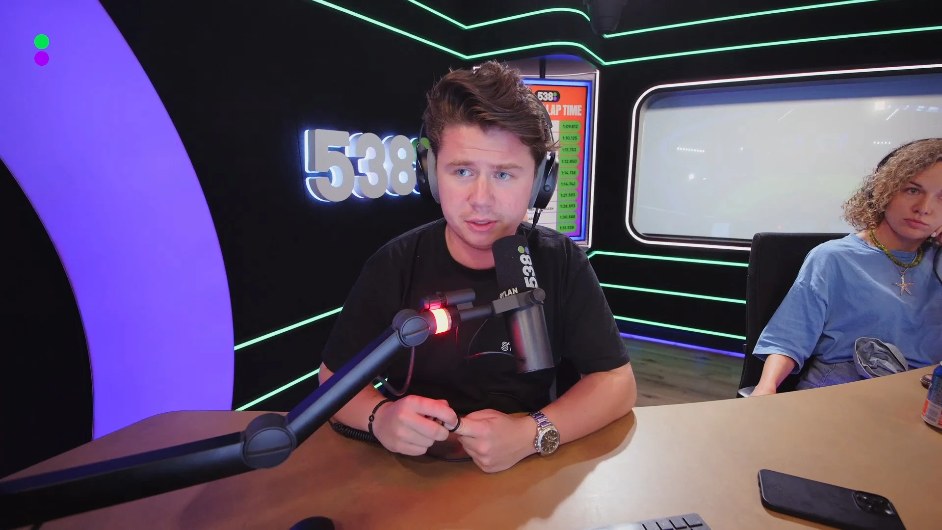 Victor Vlam over vertrek Malou Petter bij Nieuws van de dag: 'Ze had er nooit aan moeten beginnen' (Radio 538)