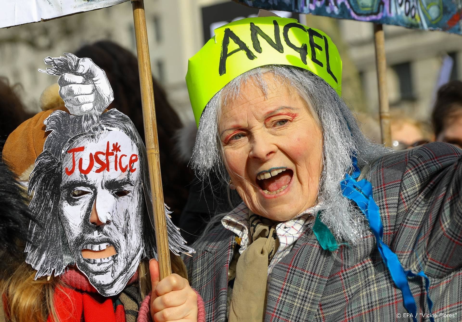 Beroemdheden bij steunbetuiging klokkenluider Assange