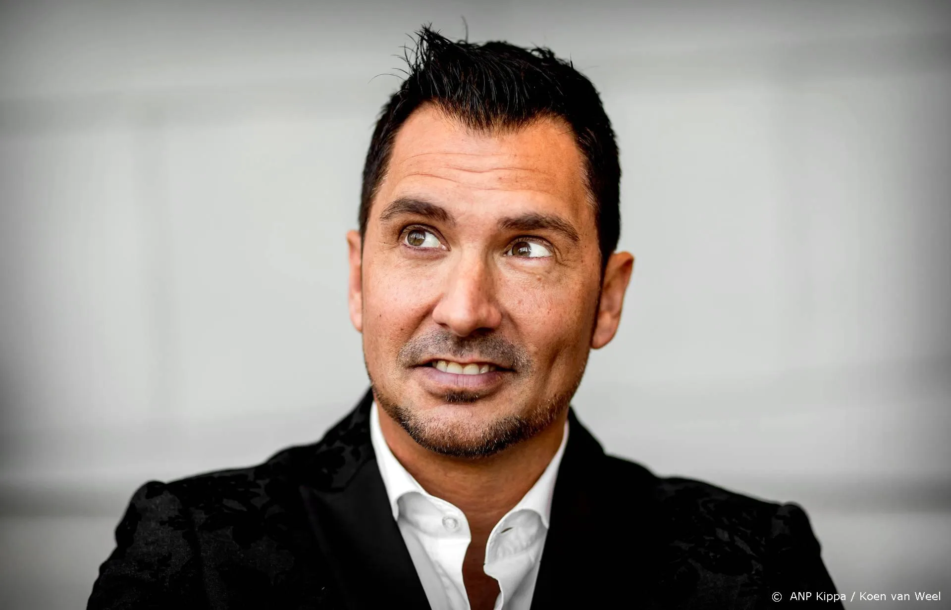 Guido Weijers wil tv-kijkers ‘een normale oudejaars’ geven