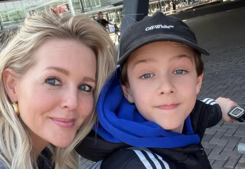 Chantal Janzen zet zoon met mooie woorden in het zonnetje