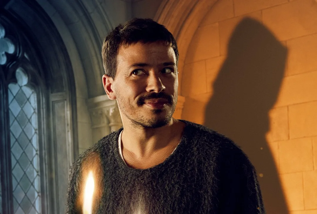 De Verraders-Géza Weisz verspreekt zich keihard maar niemand heeft het door