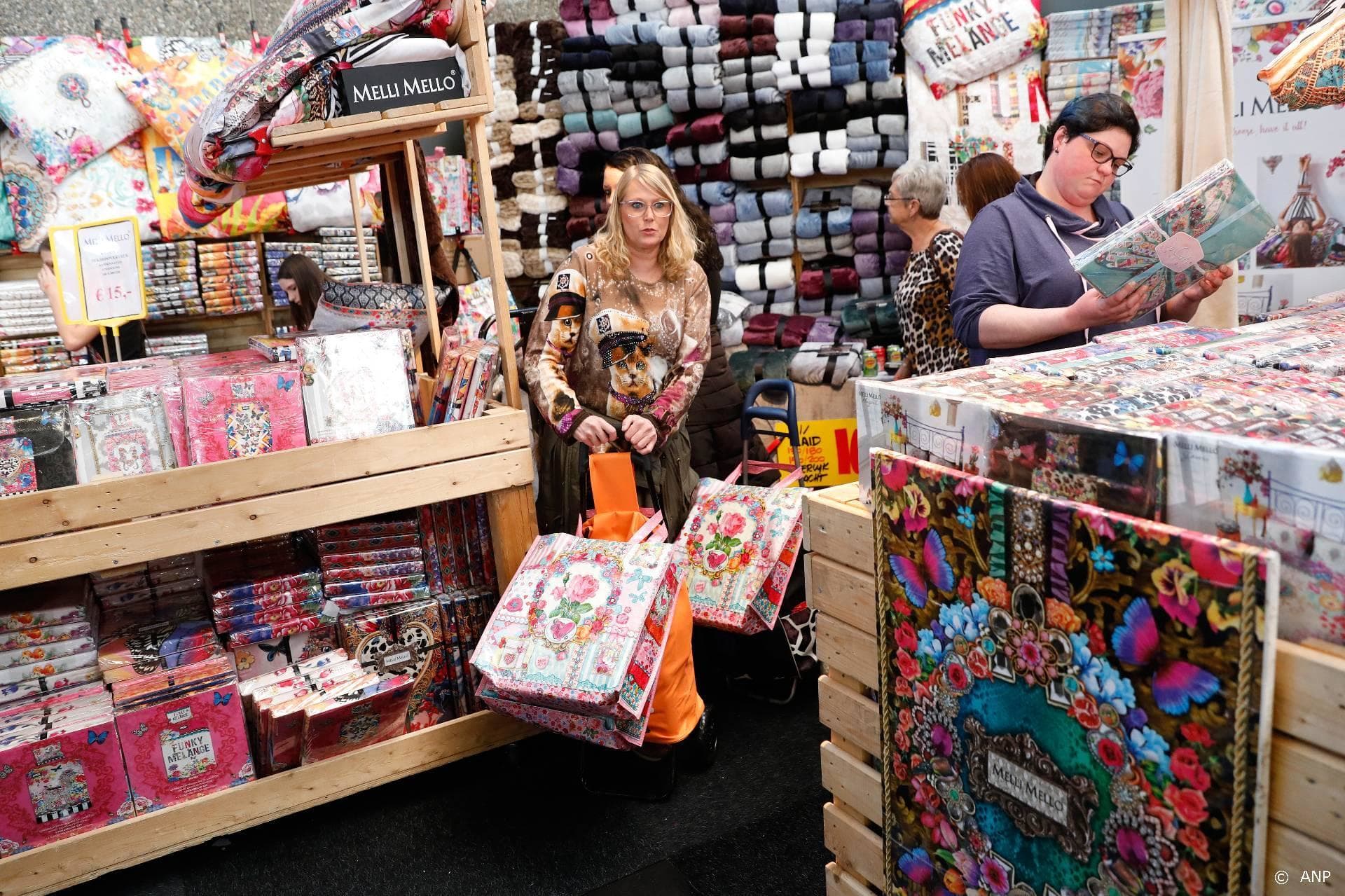 75-jarige Huishoudbeurs feestelijk geopend door Patty Brard