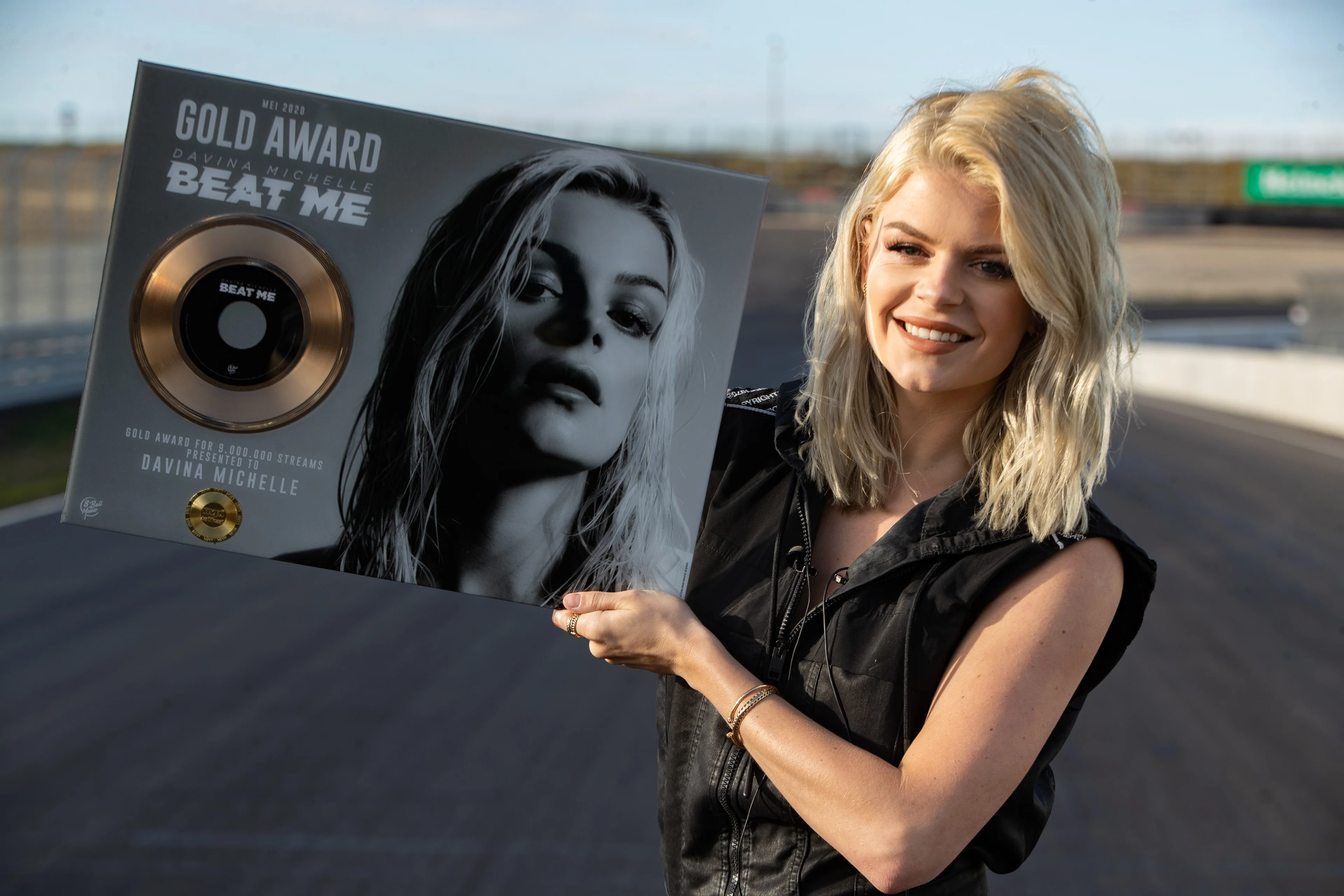 Grote verrassing voor Davina Michelle