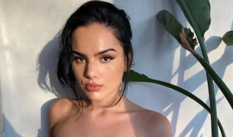 Famke Louise en vriend zetten volgende stap in relatie