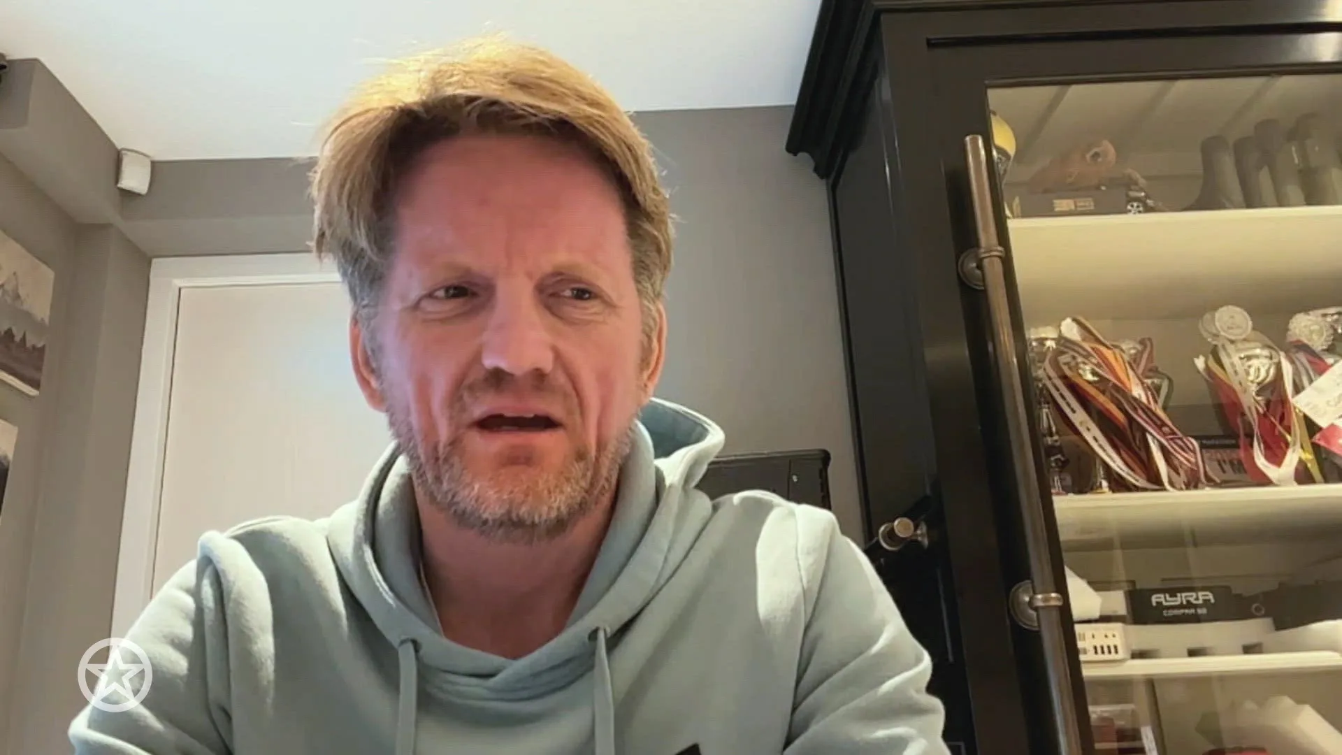 DJ's Radio 538 stomverbaasd na belletje Pieter-Christiaan