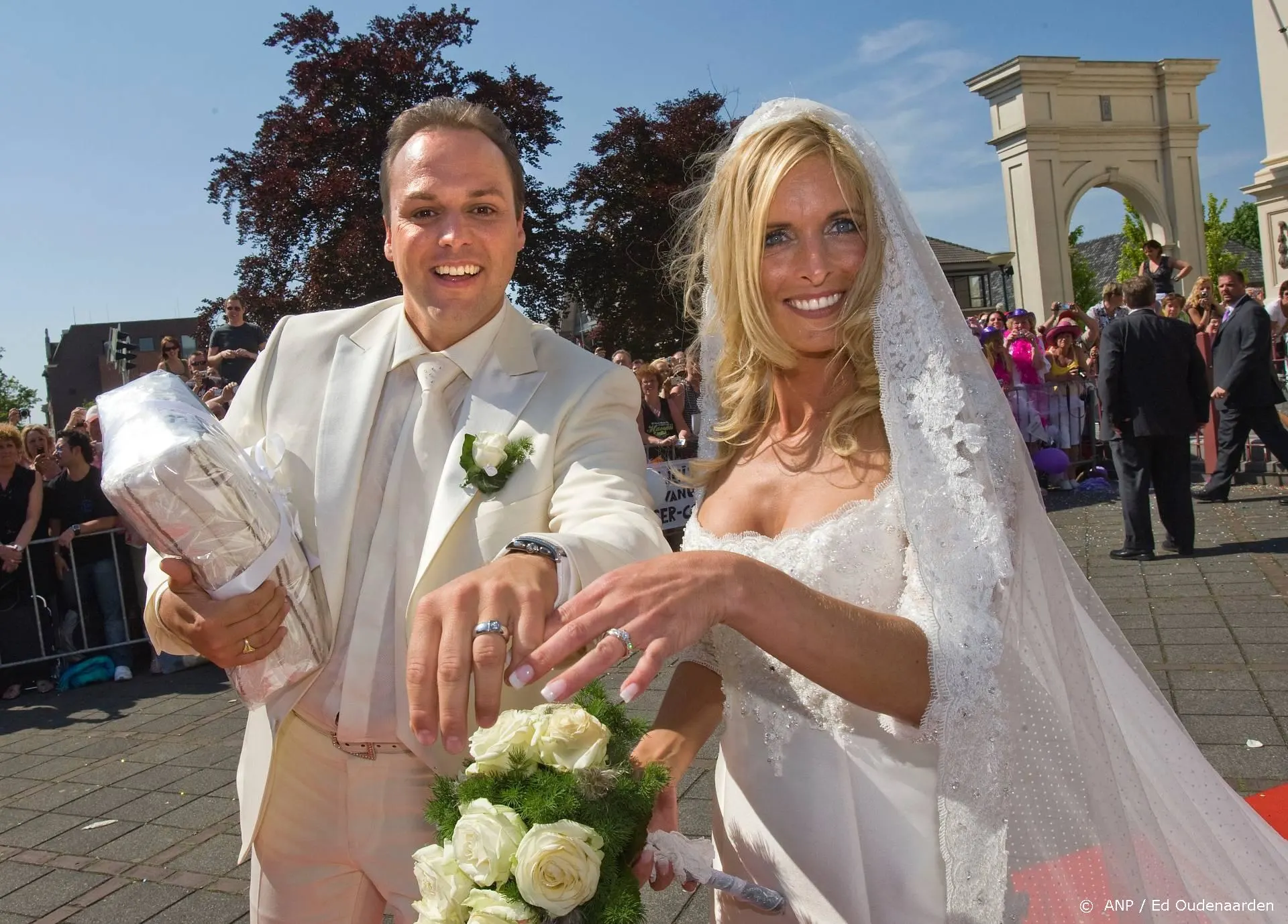ZIEN: Frans en Mariska Bauer vieren de liefde! 