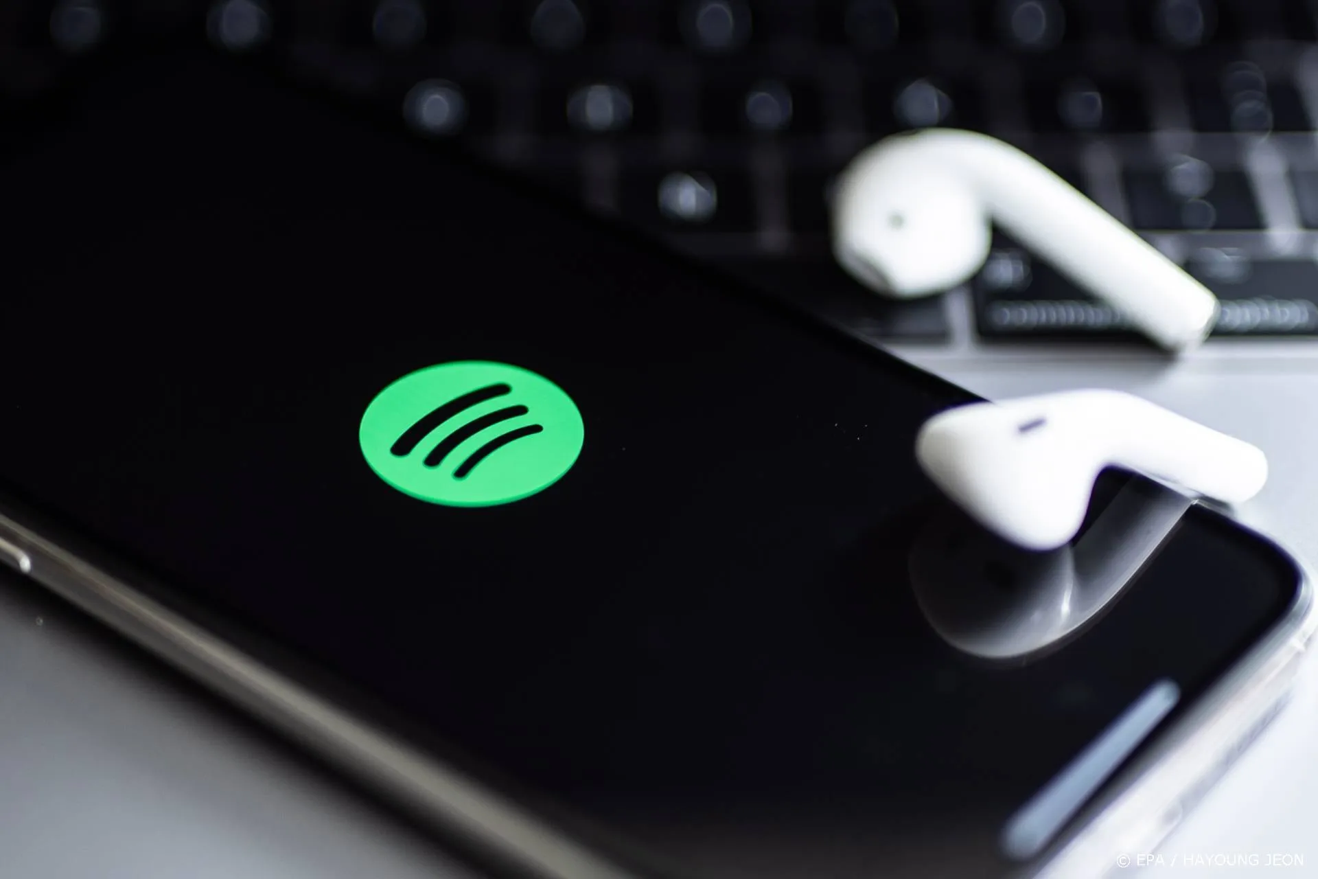 Spotify kondigt maatregelen tegen desinformatie over Covid-19 aan
