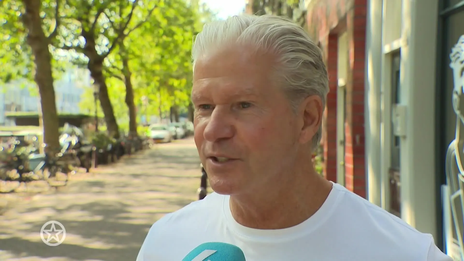 Dries Roelvink onthult bijzonder gezelschap op vakantie