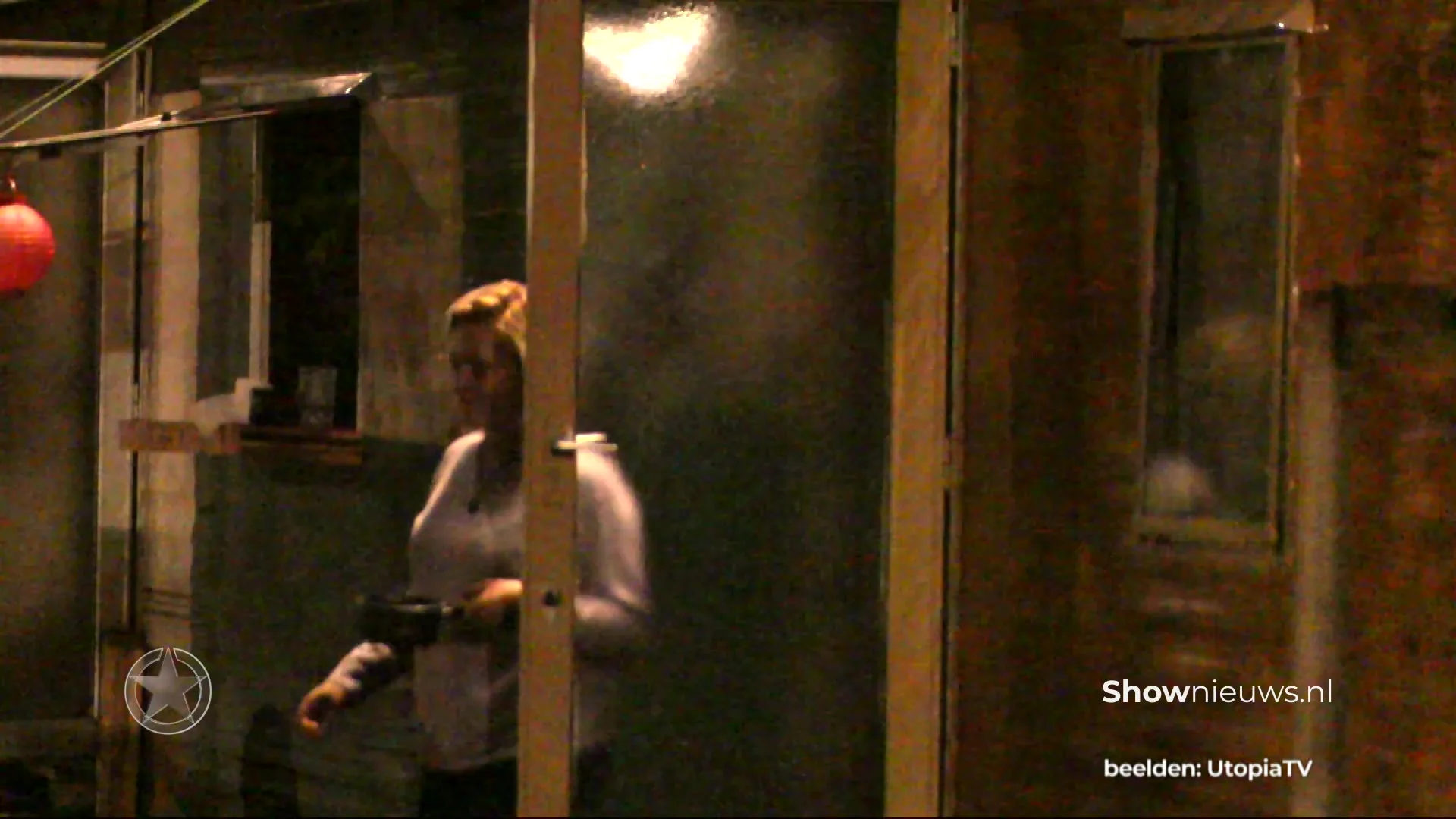 Shelley en Gerrit betrapt bij hun eerste keer seks