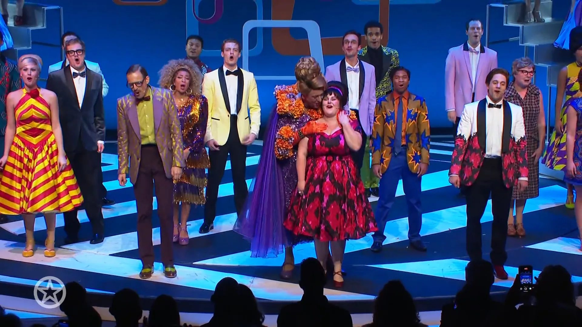 Een staande ovatie bij de première van Hairspray