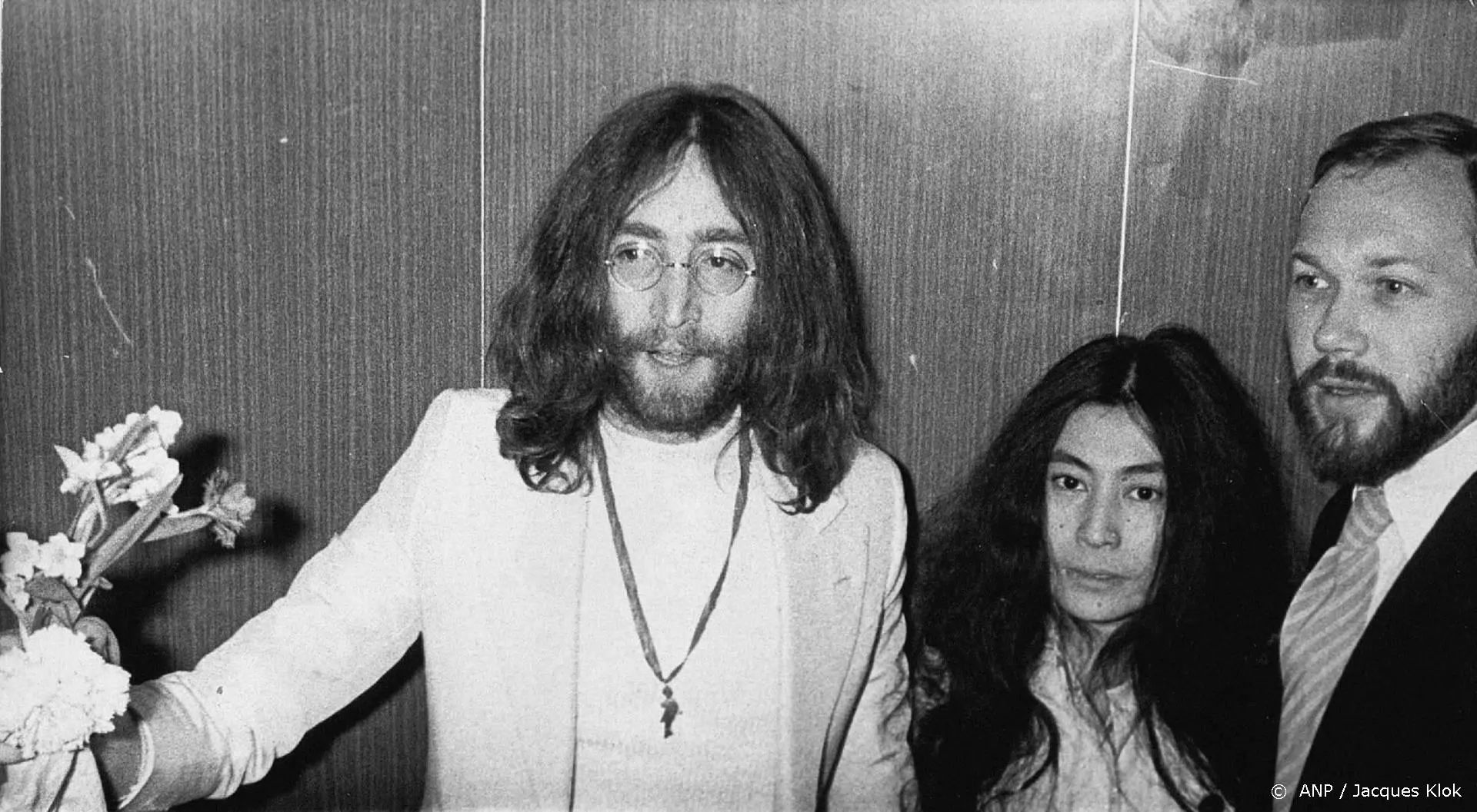 Tapes met niet eerder uitgezonden interviews John Lennon geveild